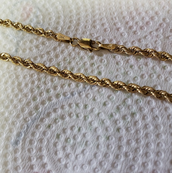 10k gold hollow necklace NWOT - Picture 2 of 6